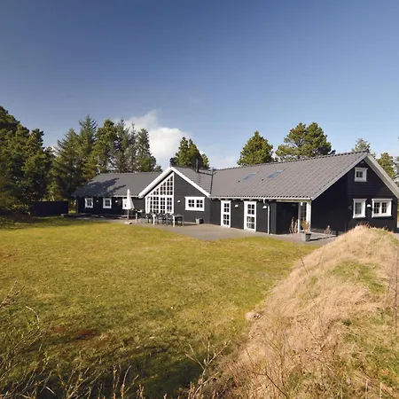 Tatil Evi Cozy In With Indoor Swimming Pool Blåvand