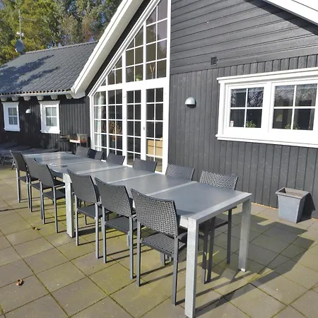 6 Bedroom Amazing Home In Blavand